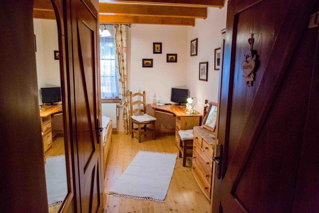 Willa nad Popradem Bed and Breakfast Piwniczna-Zdroj Esterno foto